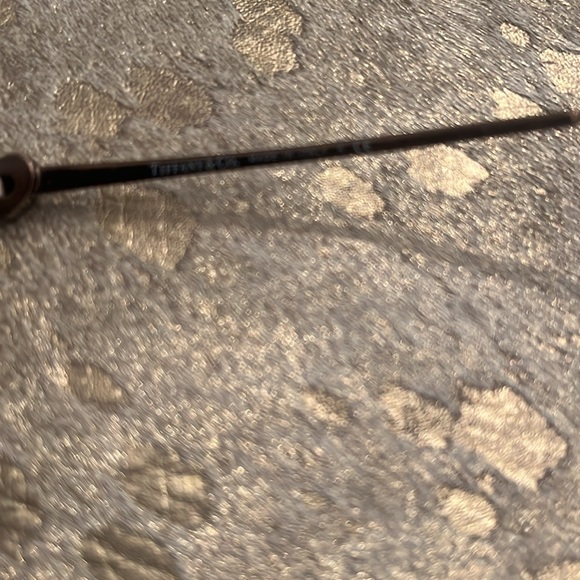 Sunglasses with Case, vin#60014 - Picture 4 of 8